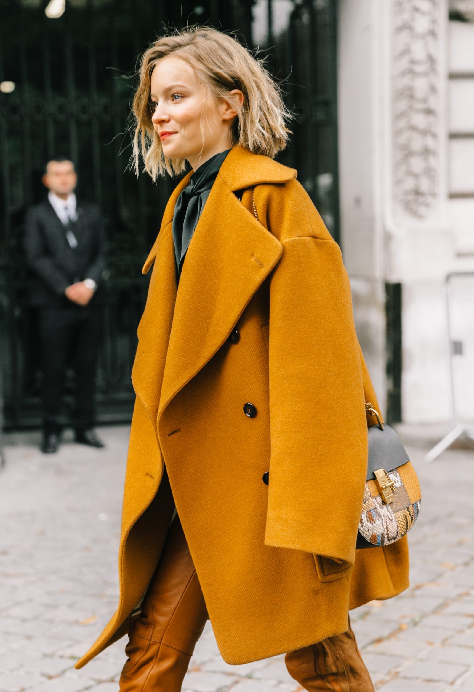 PFW-Paris_Fashion_Week_SS17-Street_Style-Outfits-Collage_Vintage-Chloe-Carven-Balmain-Barbara_Bui-22-1600x2400.jpg