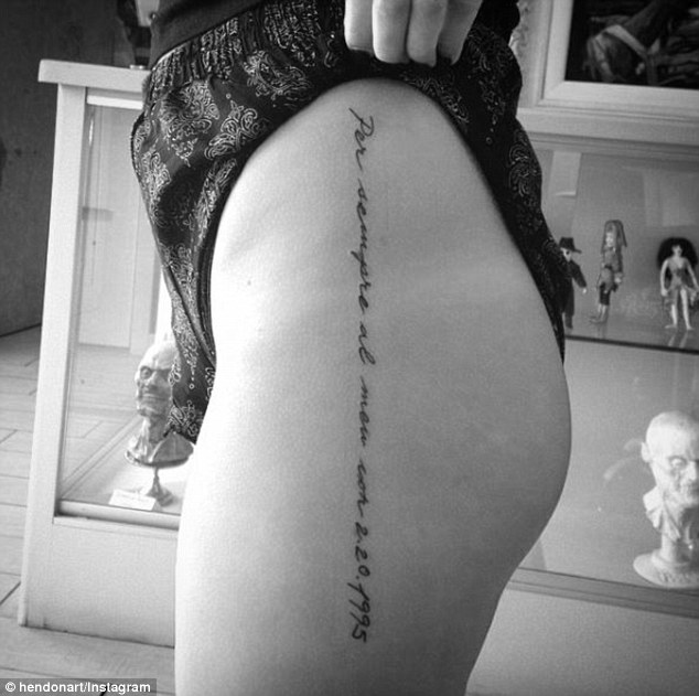 3BCB31F900000578-4082922-Beautiful_Tattoos_in_delicate_cursive_handwriting_is_becoming_a_-m-37_1483409873166.jpg