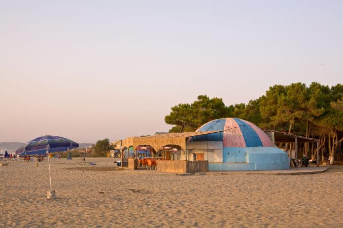 bunker-albania-03.ngsversion.1507579885744.adapt.676.1.jpg