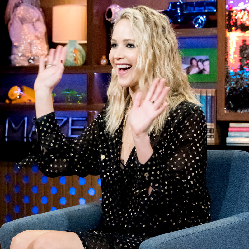 jennifer-lawrence-talks-brad-pitt_1.jpg