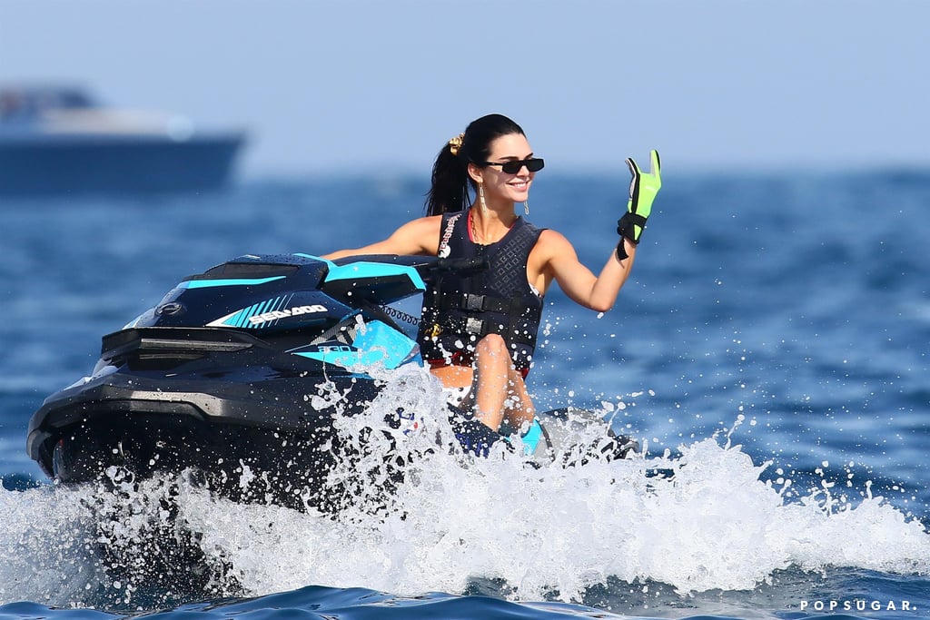 Kendall-Jenner-Bella-Hadid-Cannes-Yacht-Photos-May-2019_4.jpg