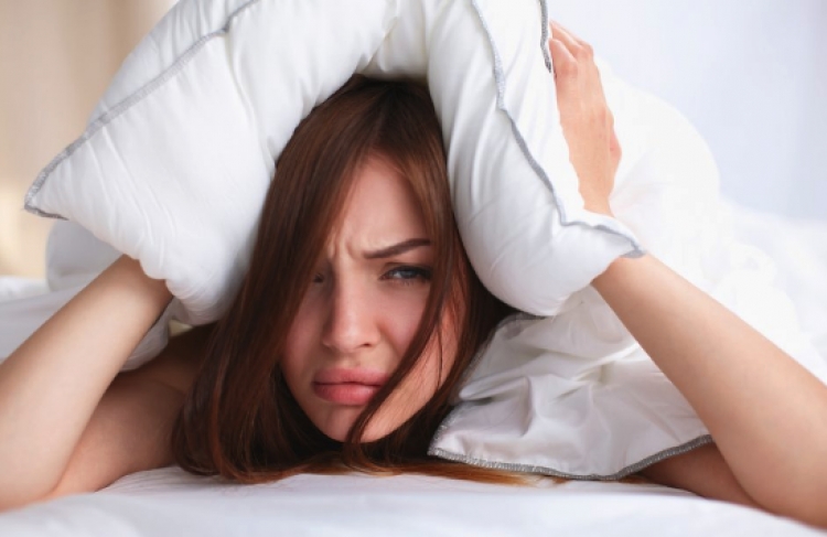 Përse ndihemi të lodhur edhe pse flemë, arsyet dhe këshilla sekrete