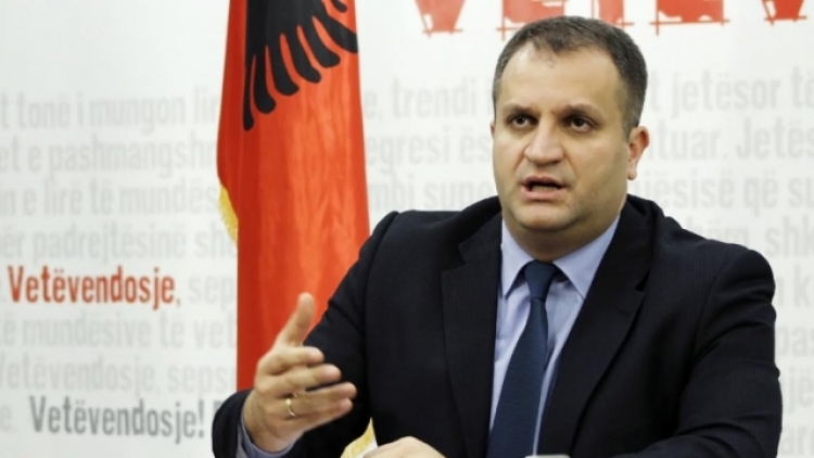 Kosovë, Shpend Ahmeti jep dorëheqjen nga drejtimi i Vetëvendosjes
