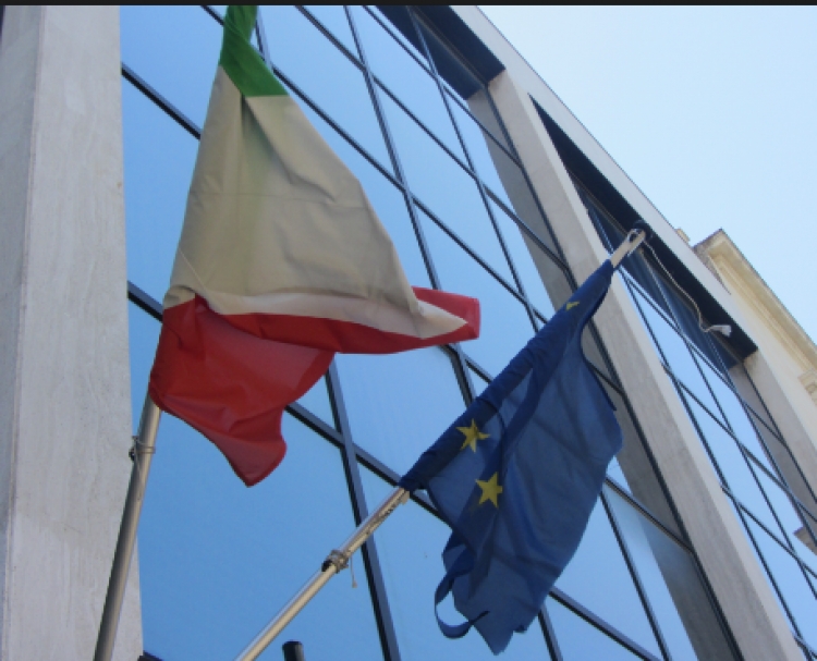 Edhe Italia drejt largimit nga BE, çfarë thonë sondazhet