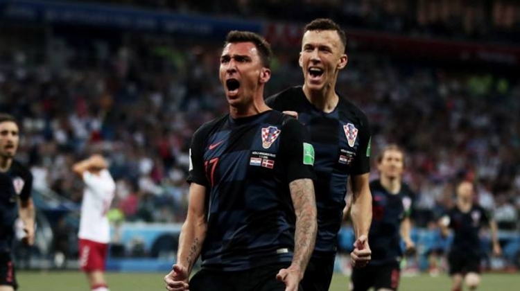 “It’s not going home”! Kupa JO, por Anglia kthehet në shtëpi, Francë-Kroaci do të jetë finalja e madhe [VIDEO]