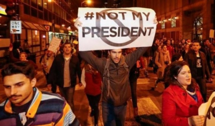 Në Uashington protestohet në ditën e inaugurimit të Trampit