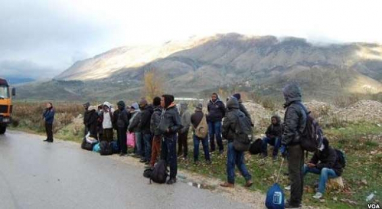 Ja fati i 16 sirianëve të parë, që hynë në Shqipëri…