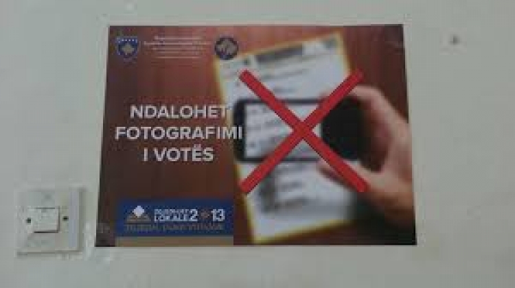 Fotografimi i votës, bllokohet qëndra e votimit në Korçë