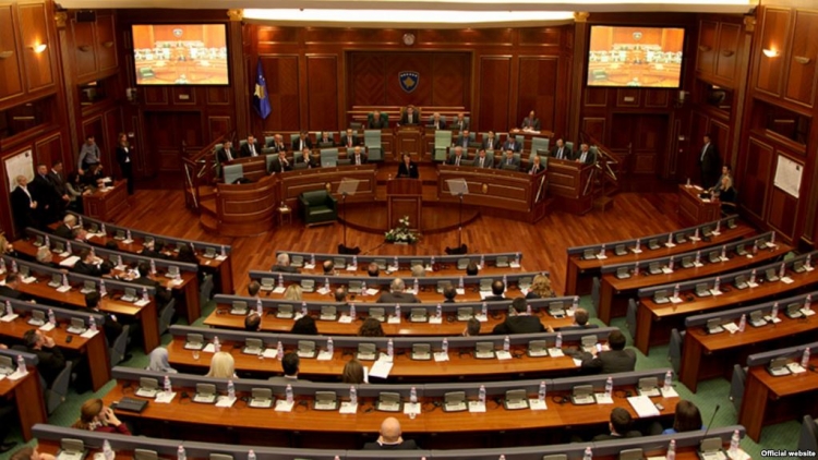Parlamenti i Kosovës, seancë të jashtëzakonshme për dështimin me vizat