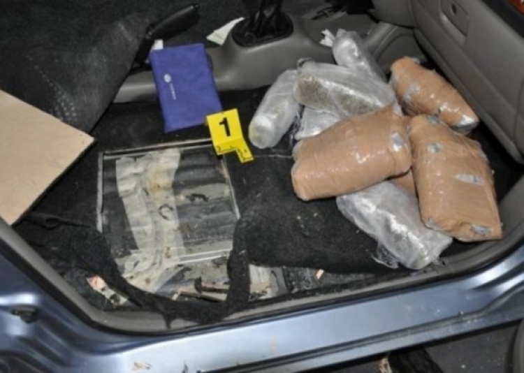 27 kg marihuanë nga Shqipëria, arrestohet një 30-vjeçare greke