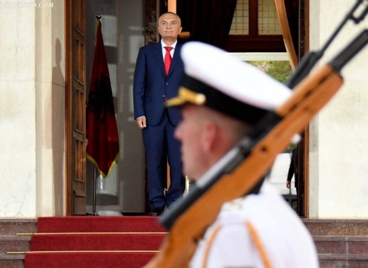 Presidenti Ilir Meta në vizitë zyrtare dy ditore në Maqedoni, në fokus bashkëpunimi dypalësh dhe respektimi i të drejtave të shqiptarëve