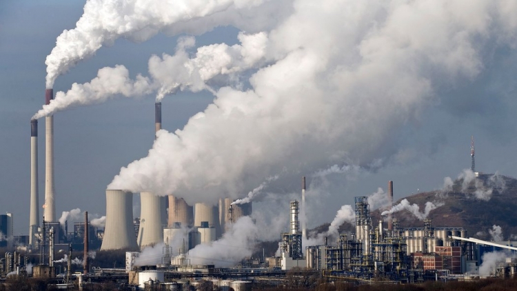 Brukseli u jep një muaj afat 9 vendeve të BE-së, me ndotje të lartë të ajrit