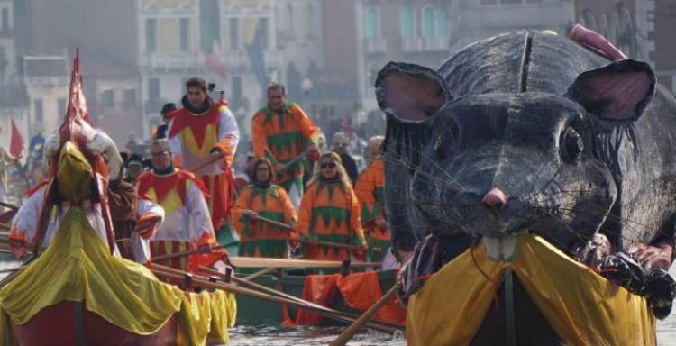 Karnavalet në Venecia, një hapje spektakolare [FOTO]