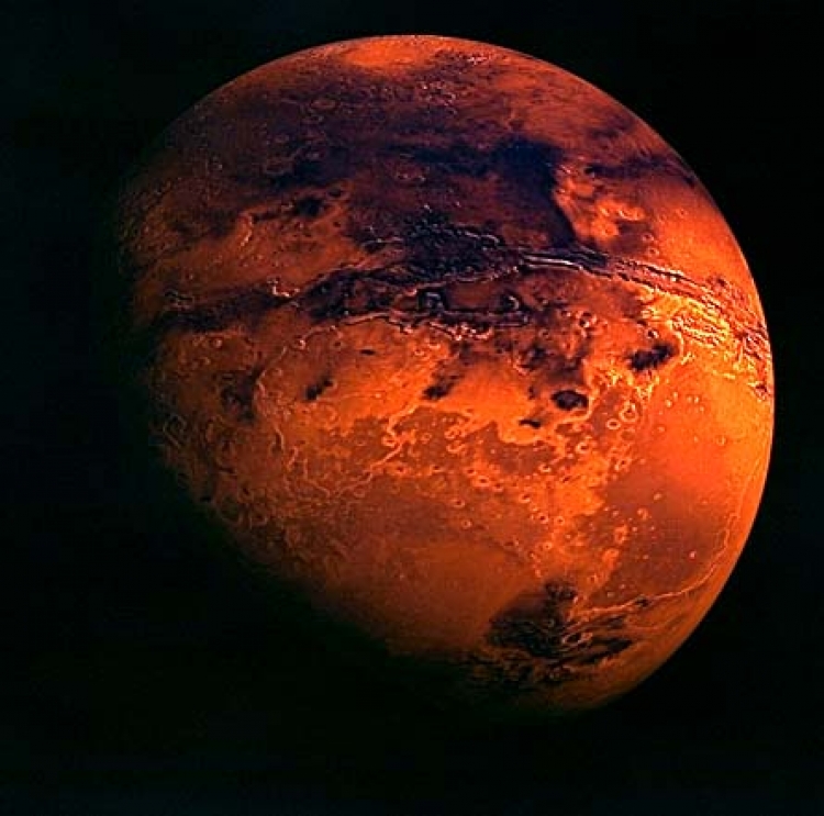 Zbulimi i radhës në Mars. Nasa gjen shenja të sasive të mëdha prej akulli [VIDEO]