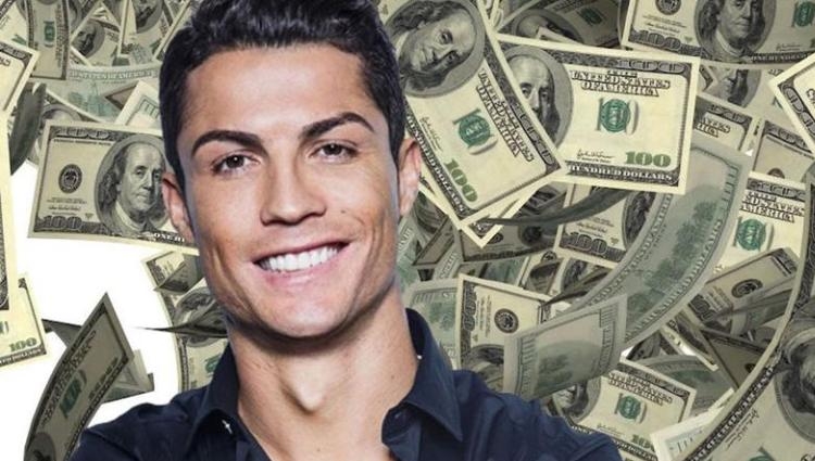 Kur të mësoni se sa pritet të fitojë Cristiano Ronaldo në 2019-ën do të vini duart në kokë! [FOTO]