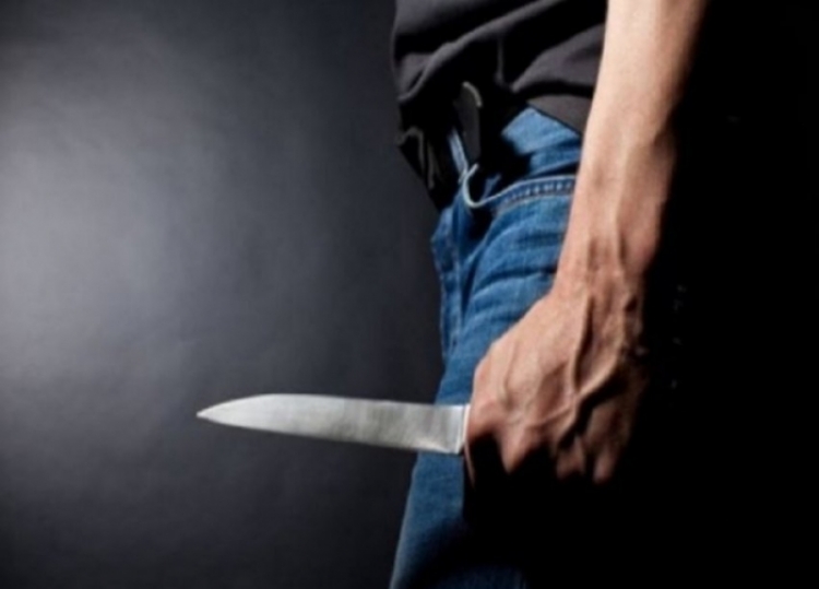 Vlorë, ushtroi dhunë ndaj vajzës së mitur, arrestohet shtetasi, 63-vjeçar Festim.M