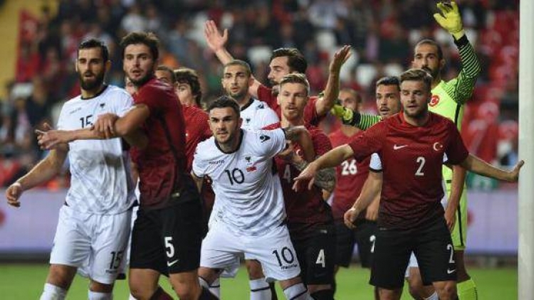 Humbja me Turqinë fatale, Shqipëria nuk paraqitet mirë në renditjen e FIFA-s