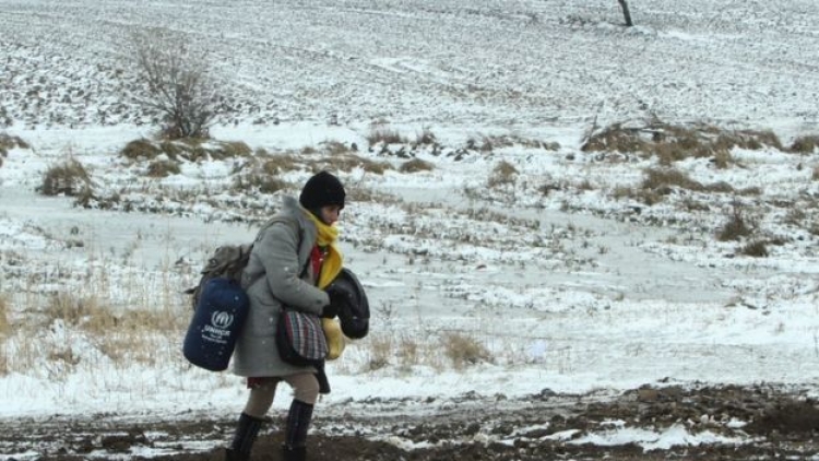 I ftohti bllokon emigrantët