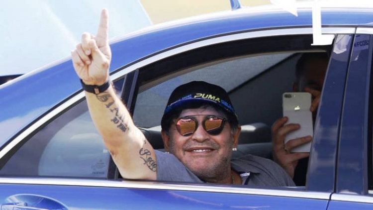 Maradona largohet nga Bjellorusia, emërohet trajner në Meksikë