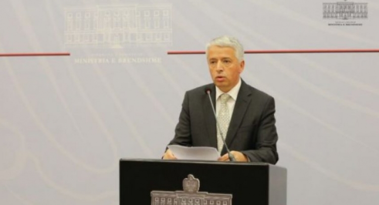 Flet Ministri Lleshaj: Nuk u grabitën as 7, as 10 milionë EURO, ja shuma e vërtetë!