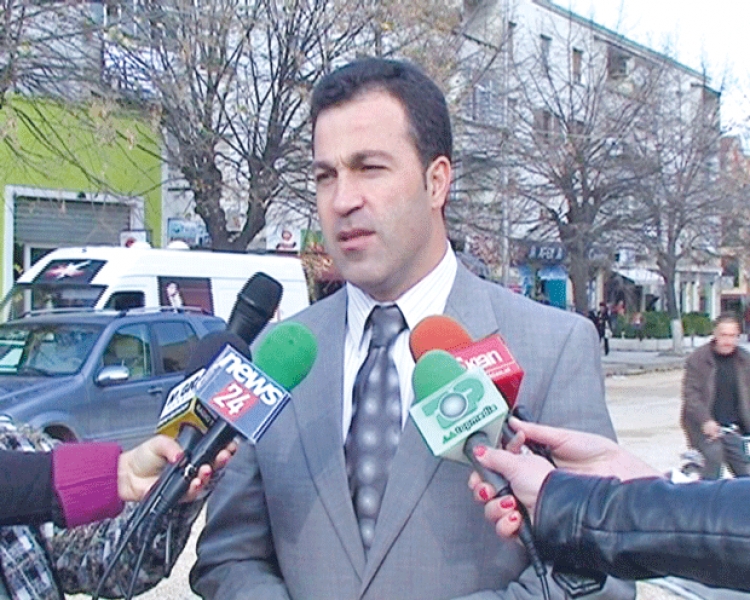 Niko Peleshi nga Korça mesazh për opozitën