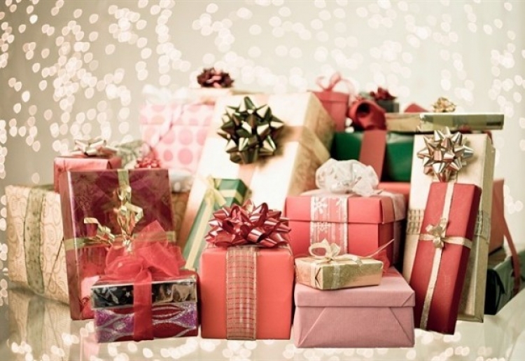 Dhuratat, më i lumtur kur jepni apo merrni zbulojeni…