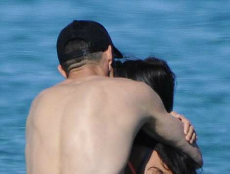 Wow ! Ronaldo dhe e dashura e tij ekspozojnë trupat DHE JO VETËM në plazhet e Ibiza-s [FOTO]