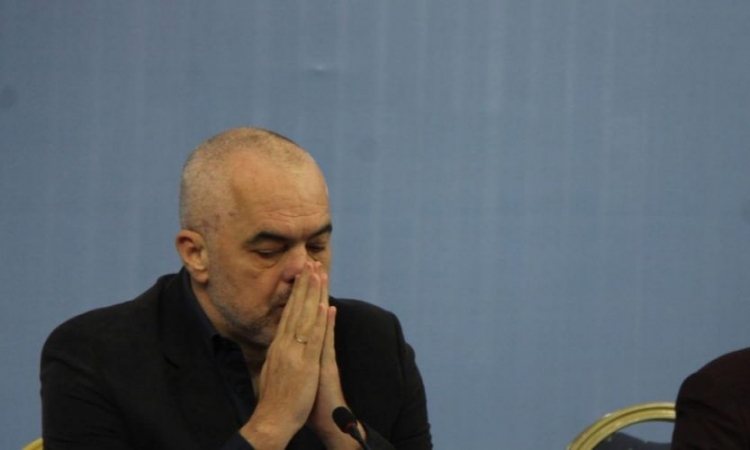 Edi Rama i turpëruar pas mesazhit të eurodeputetit [FOTO]