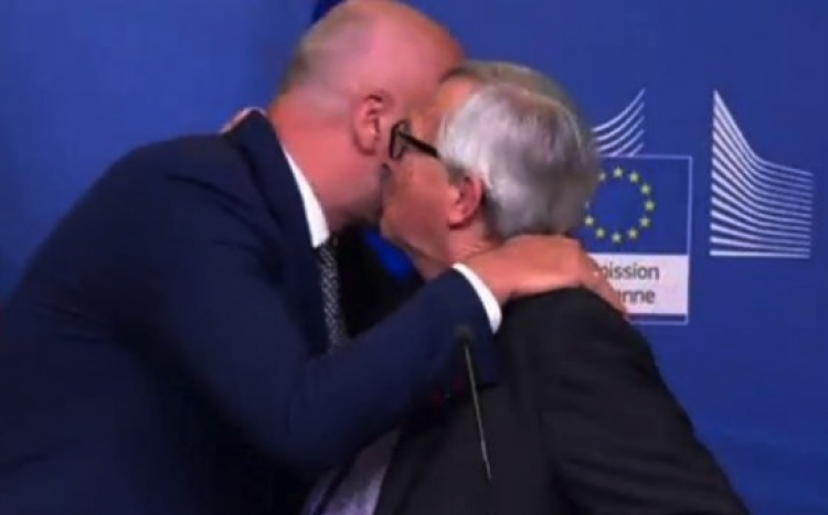 Nard Ndoka ironi me presidentin e KE-së : Juncker, pijanec dhe tendencë për LGBTI