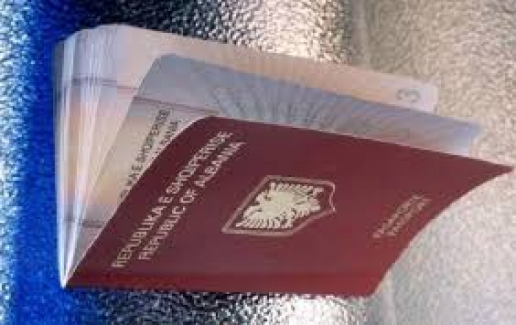 Pas 1 korrikut fëmijëve nën 16 vjeç iu skadojnë pasaportat