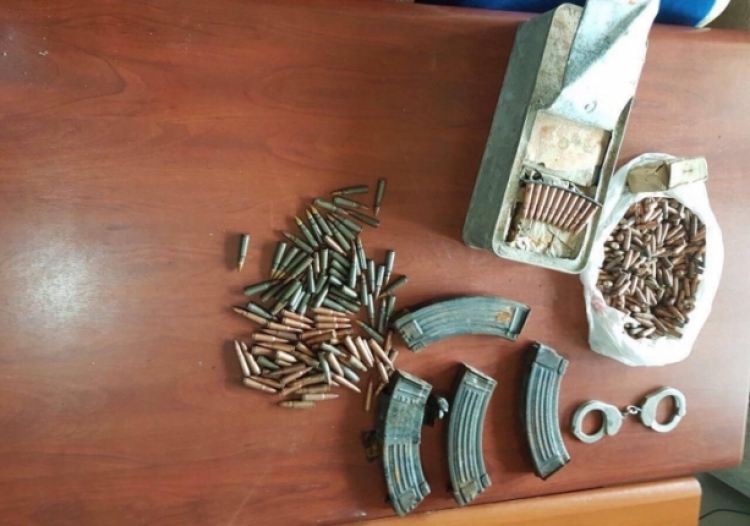 Arrestohet punonjësi i zjarrfikëses Pukë, Marjan Gjekaj 48-vjeçar, policia i gjeti arsenal armësh dhe municionesh në shtëpi