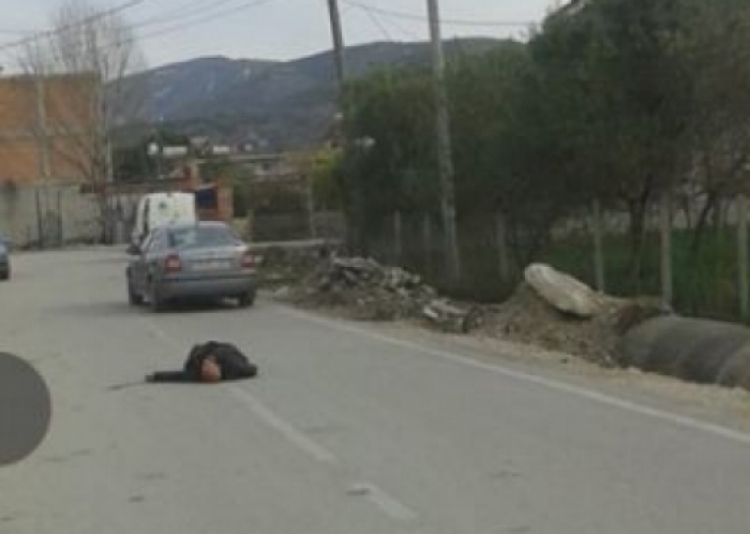 Ka ndërruar jetë në spital 57-vjeçari i cili u gjend një ditë më parë pa ndjenja në Kamëz