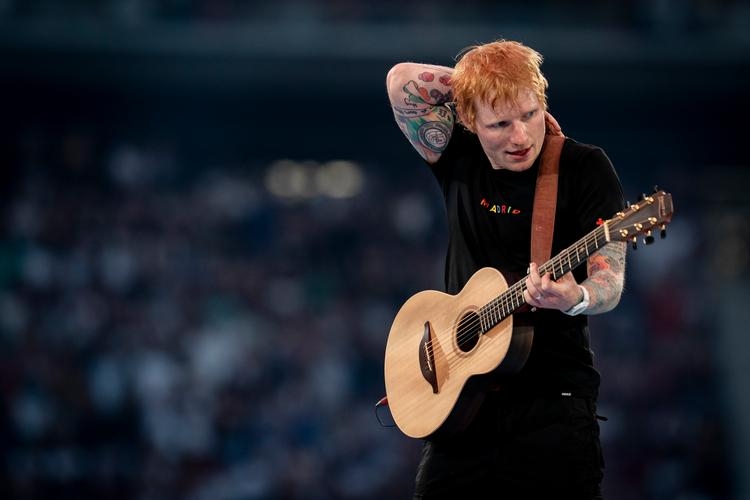 'Goditje' pas 'goditjeje' për Ed Sheeran! Anulohen koncertet, ja çfarë po ndodh