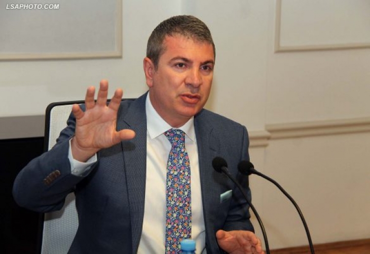 Damian Xhiknuri: “Para drejtësisë ata që abuzuan me rrugën Tiranë – Elbasan”