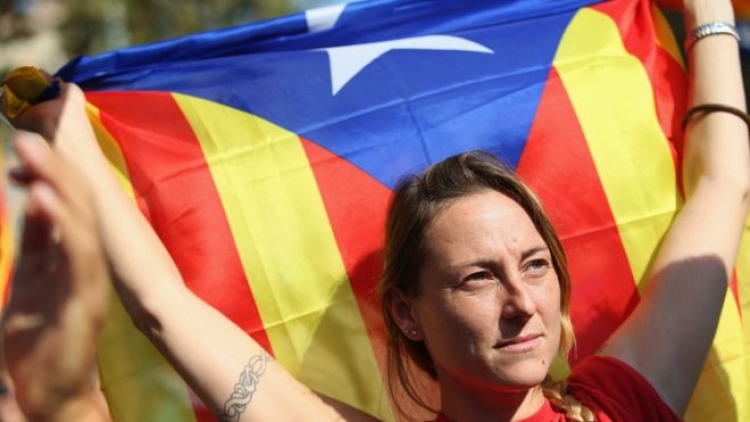 Sfidohet Madridi, parlamenti katalanas shpall pavarsinë