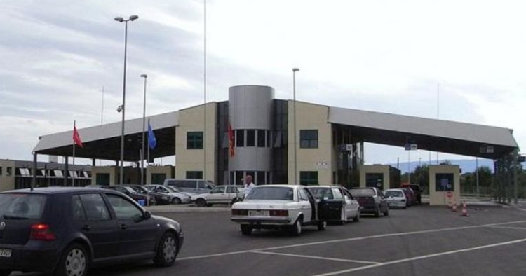Bllokohet dogana e Qafë Thanës, shkak protesta e opozitës maqedonase