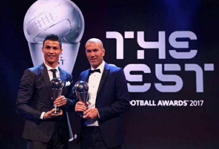 Ronaldo lë pas Messin, fiton çmimin 