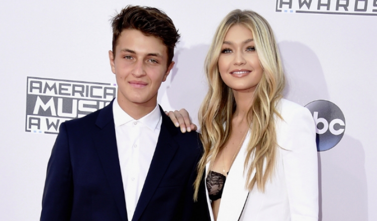 Gigi dhe vëllai i saj Anwar Hadid pushtojnë revistën Vogue [FOTO]