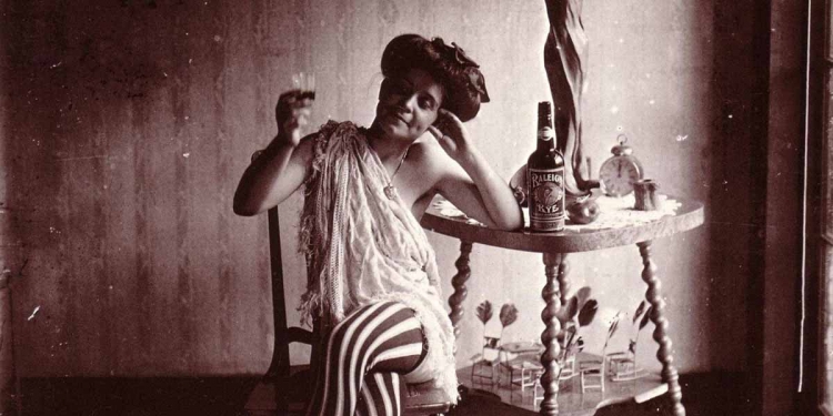 Shikoni fotot e rralla të prostitutave dhe si ngjanin ato para një shekulli [FOTO]