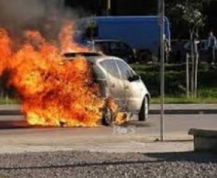Shkodër, shpërthen bombola e gazit në makinë, nuk raportohet për viktima