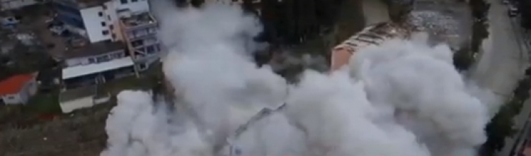 Fier, rehabilitimi i Gjanicës , IKMT shemb me tritol 2 banesa