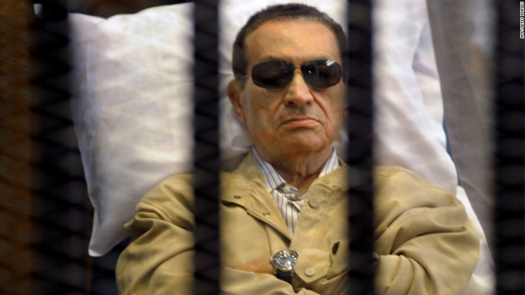 Pas gjashtë vitesh lirohet ish-presidenti egjiptian Hosni Mubarak