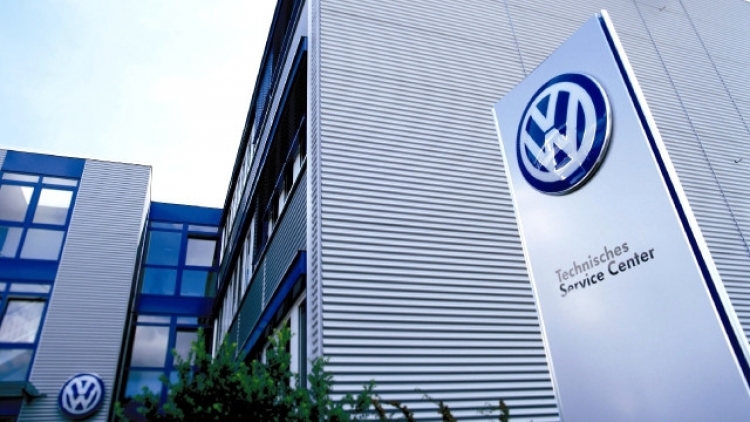 Volkswagen  ndërpret aktivitetin në Iran