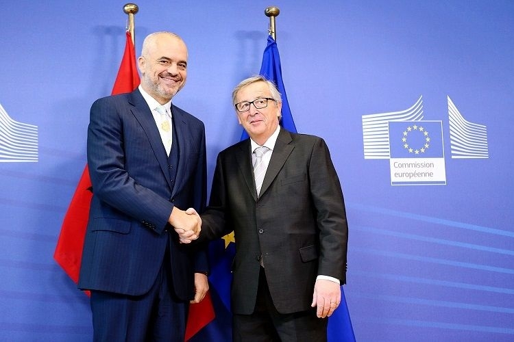 Presidenti i Komisionit Europian, Junker: ''Zgjedhjet duhet të mbahen në 30 qershor'', Rama e falenderon