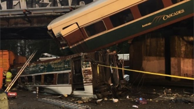 Uashington/ Treni del nga shinat, raportohen disa viktima