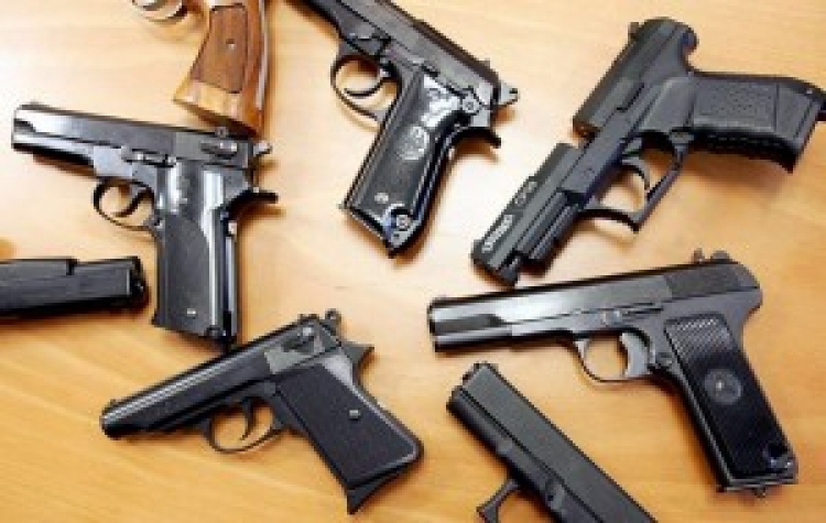 SHBA/ Ligj i ri: Mësuesit do të mbajnë armë!