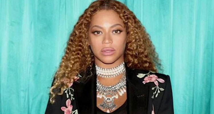 Beyonce në fund të shtatzanisë, shihni sa shumë i është fryrë barku! [VIDEO]