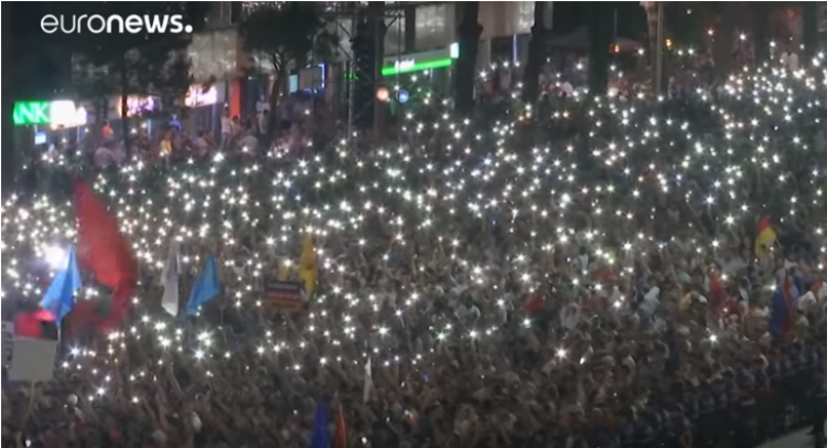Prestigjozia Euronews vëmendje të veçantë për protestën e paqtë të opozitës [VIDEO]