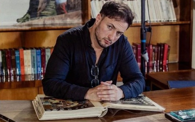 Pas Saimirit, zbulohet kush do jetë protagonisti i LOVE STORY, djali i Robert Aliaj!