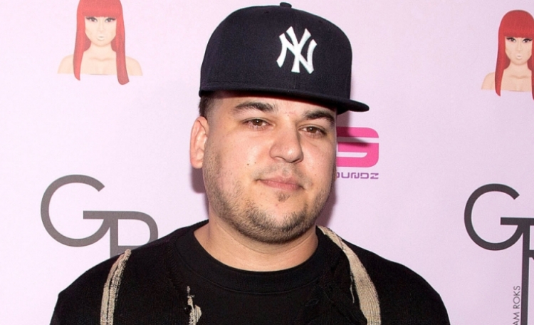 Rob Kardashian përfundon në spital, ja kush i qëndron pranë [FOTO / VIDEO]